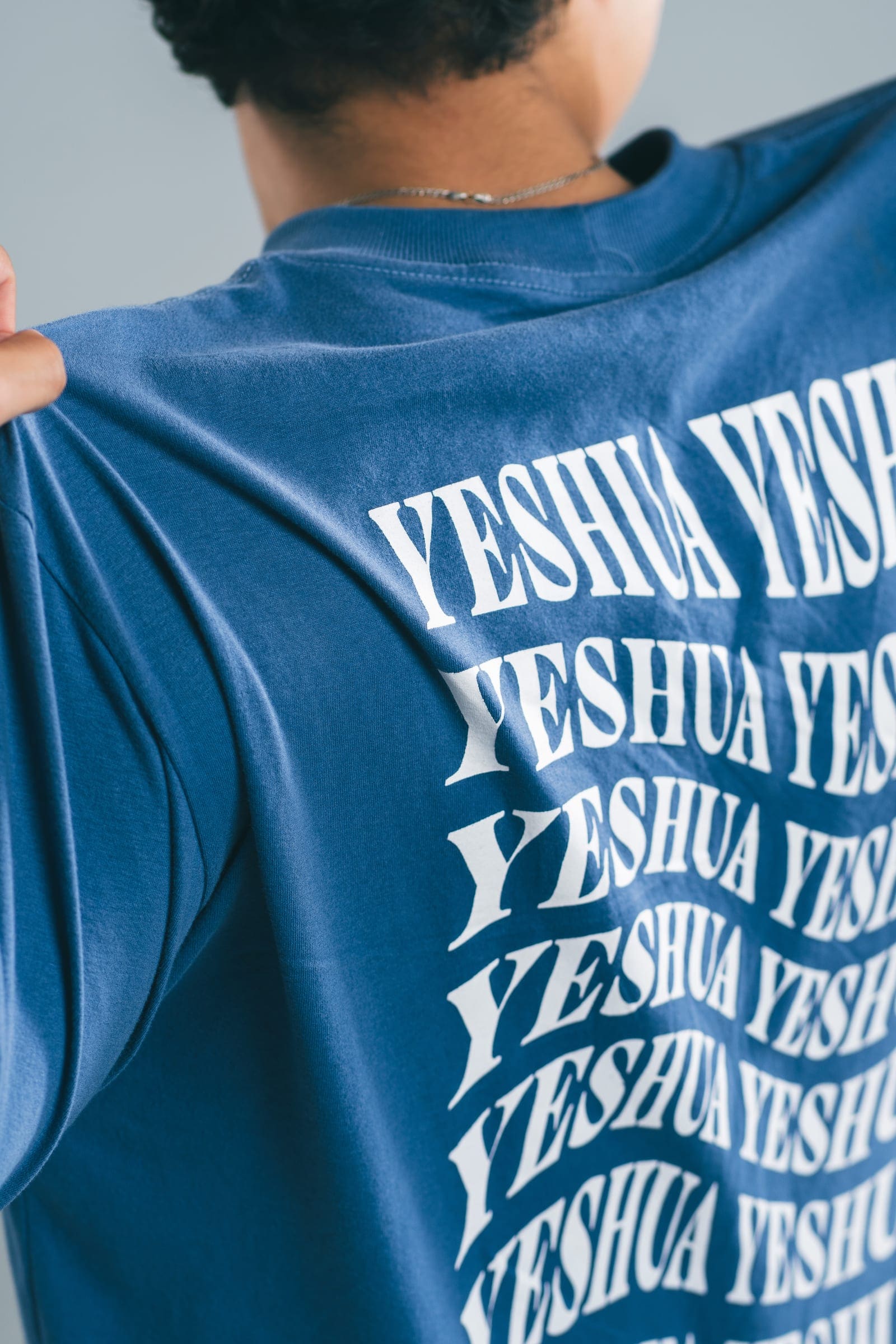 Yeshua — azul